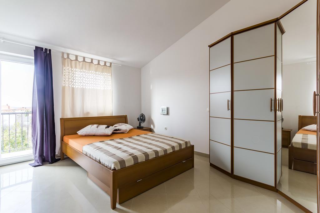 Apartments Gloria Ližnjan 外观 照片