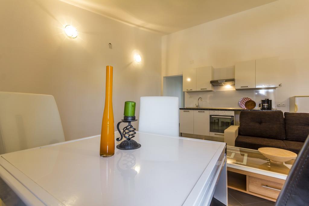 Apartments Gloria Ližnjan 外观 照片