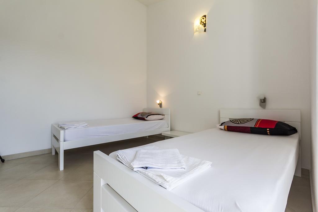 Apartments Gloria Ližnjan 外观 照片